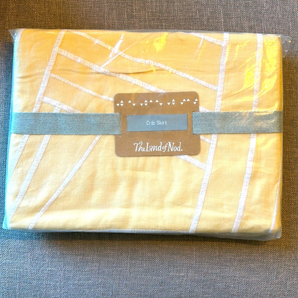 Land of Nod Crib Skirt- NWT